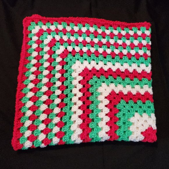 Crochet Holiday Time Baby Blanket/New - Picture 3 of 5